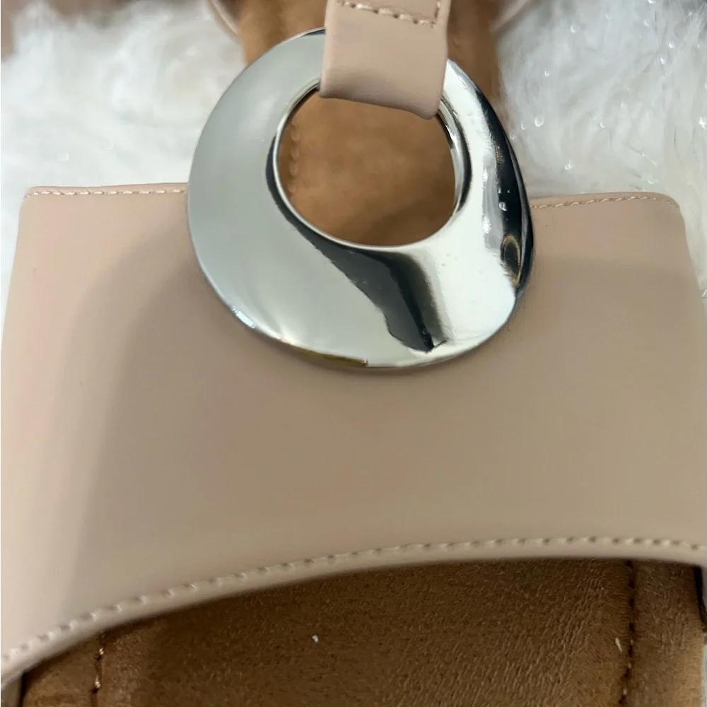 NEW Impo T-Strap Sandals with Silver Ring - Blush Tan. Size 11W